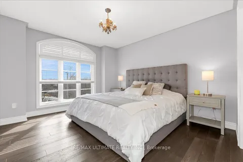 255 Colbeck Drive, ON L3C 0B4