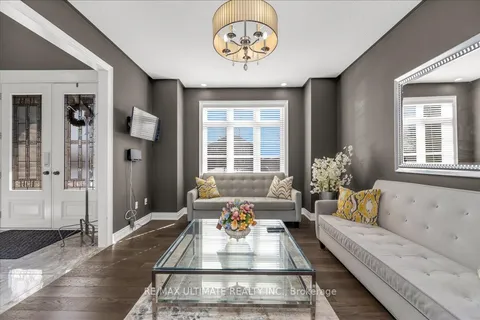 255 Colbeck Drive, ON L3C 0B4