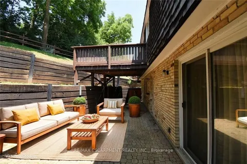 30 Terrace Drive, ON L9A 2Y6