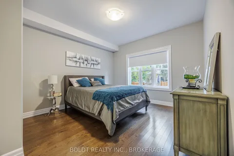 28 Windsor Circle, ON L0S 1J0