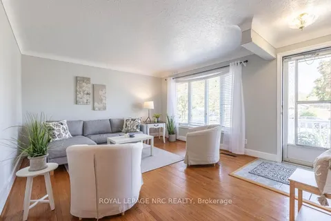 10 Ridgeview Avenue, ON L2M 6B3