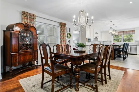 196 Dundas Street, ON L0R 2H0