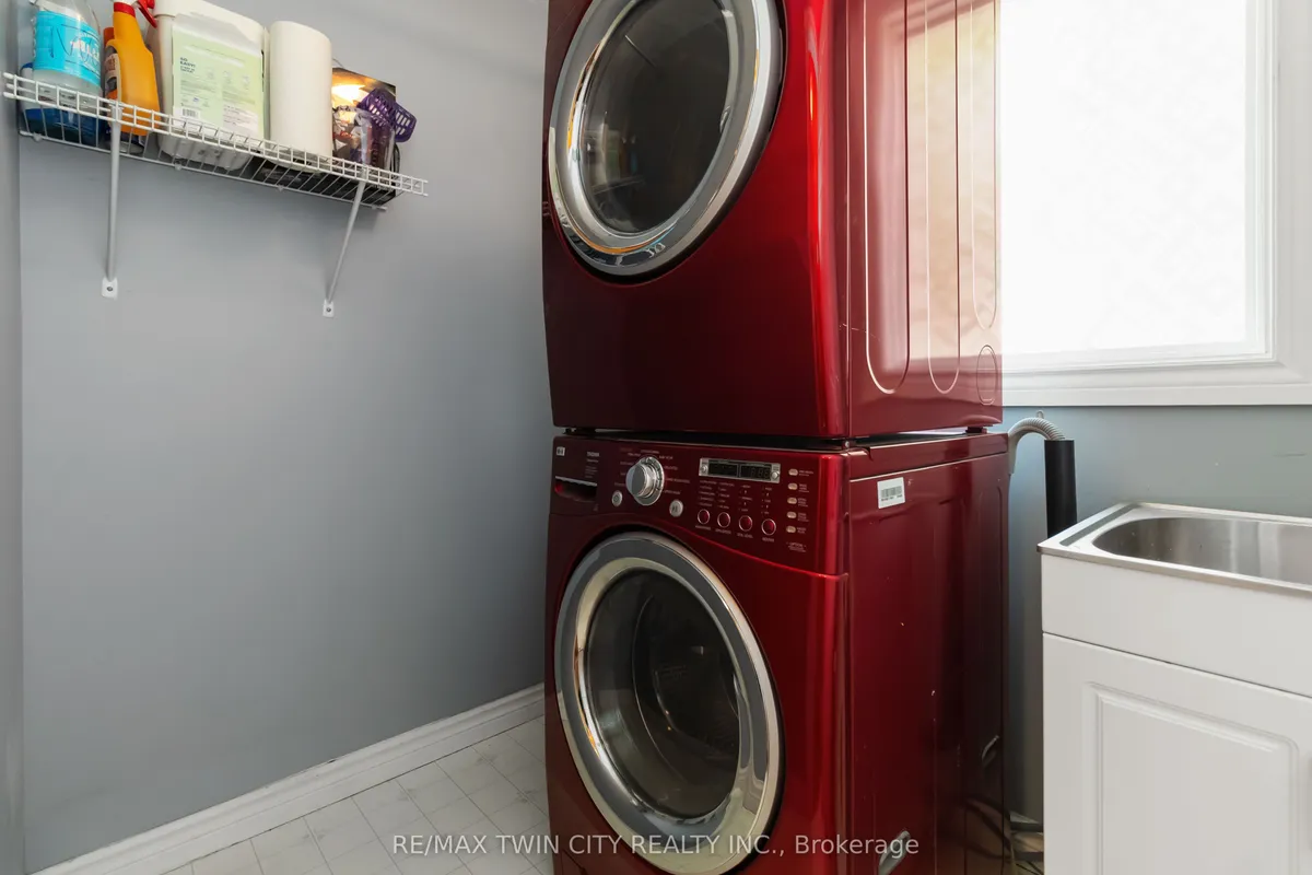 42 Sandpiper Drive, ON N1C 1C9