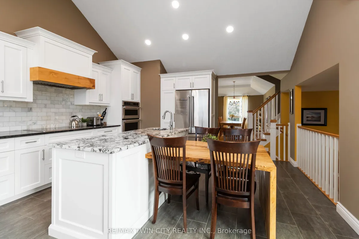 42 Sandpiper Drive, ON N1C 1C9