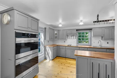 30 Ballycanoe Road, ON K0E 1R0