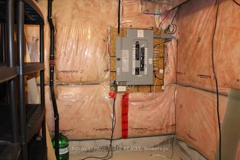 27 Waterbridge Street, ON L8J 0E3