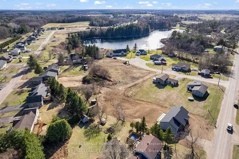 5 Mapleview Court, ON K0J 1C0