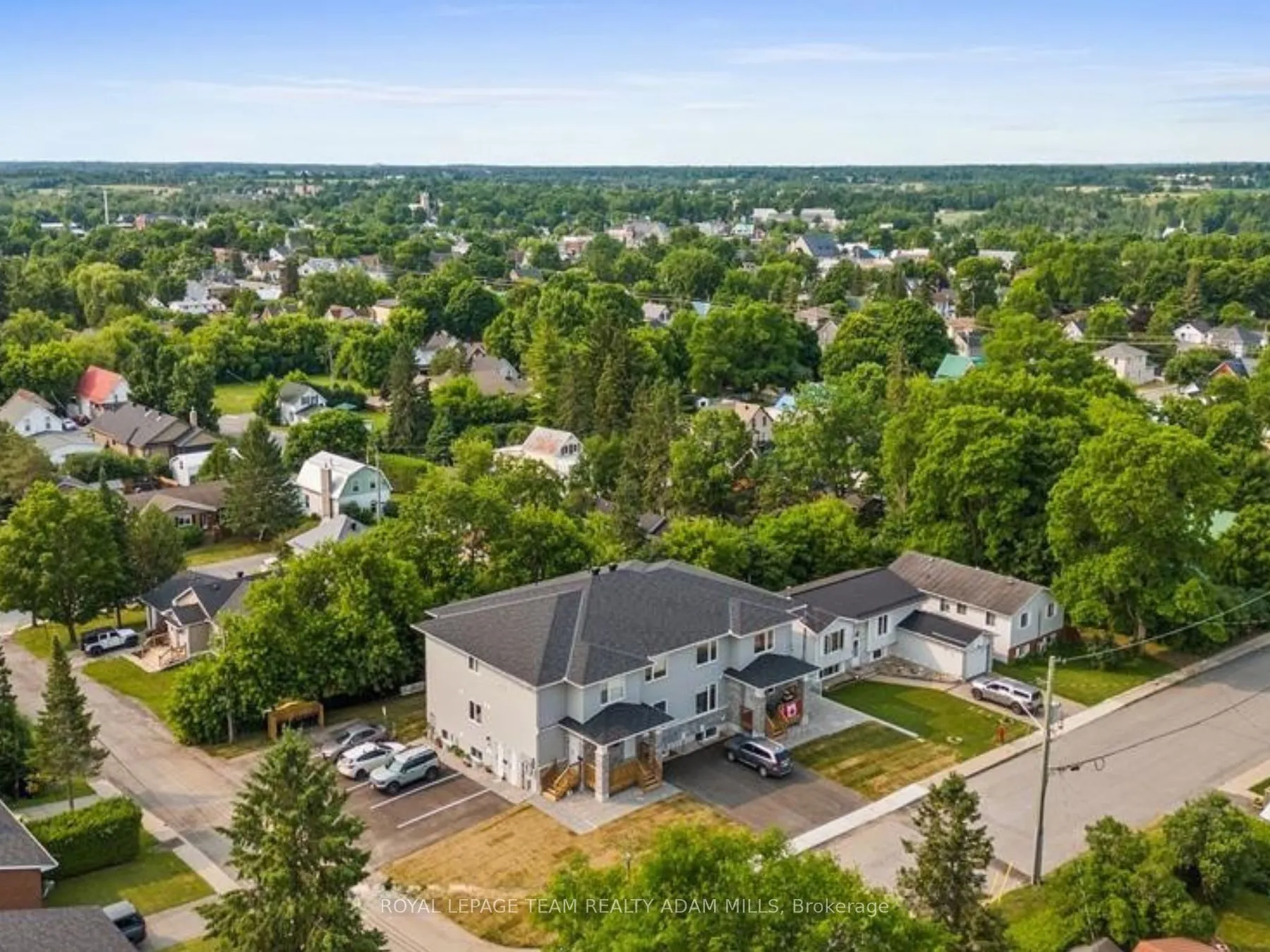 201-203 Teskey Street, ON K0A 1A0