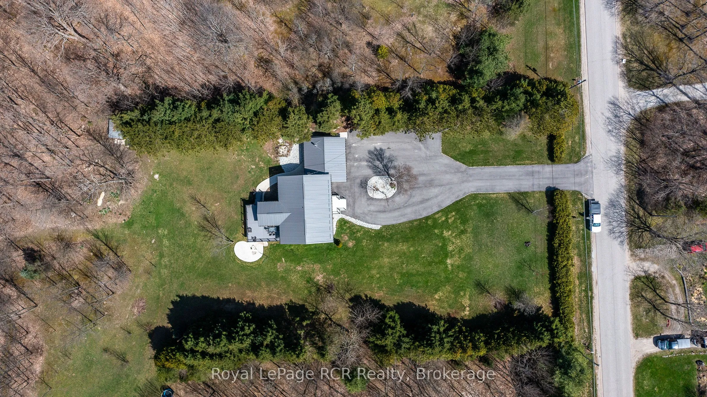 126 West Street, ON N4K 5N7