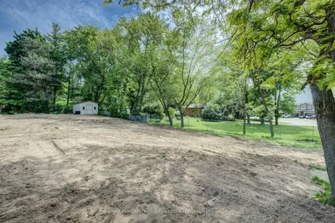 416 Woolwich Street, ON N2K 2L3