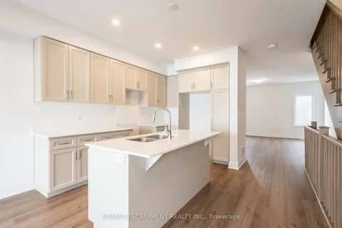 20 CLEAR VALLEY Lane, ON L0R 1W0