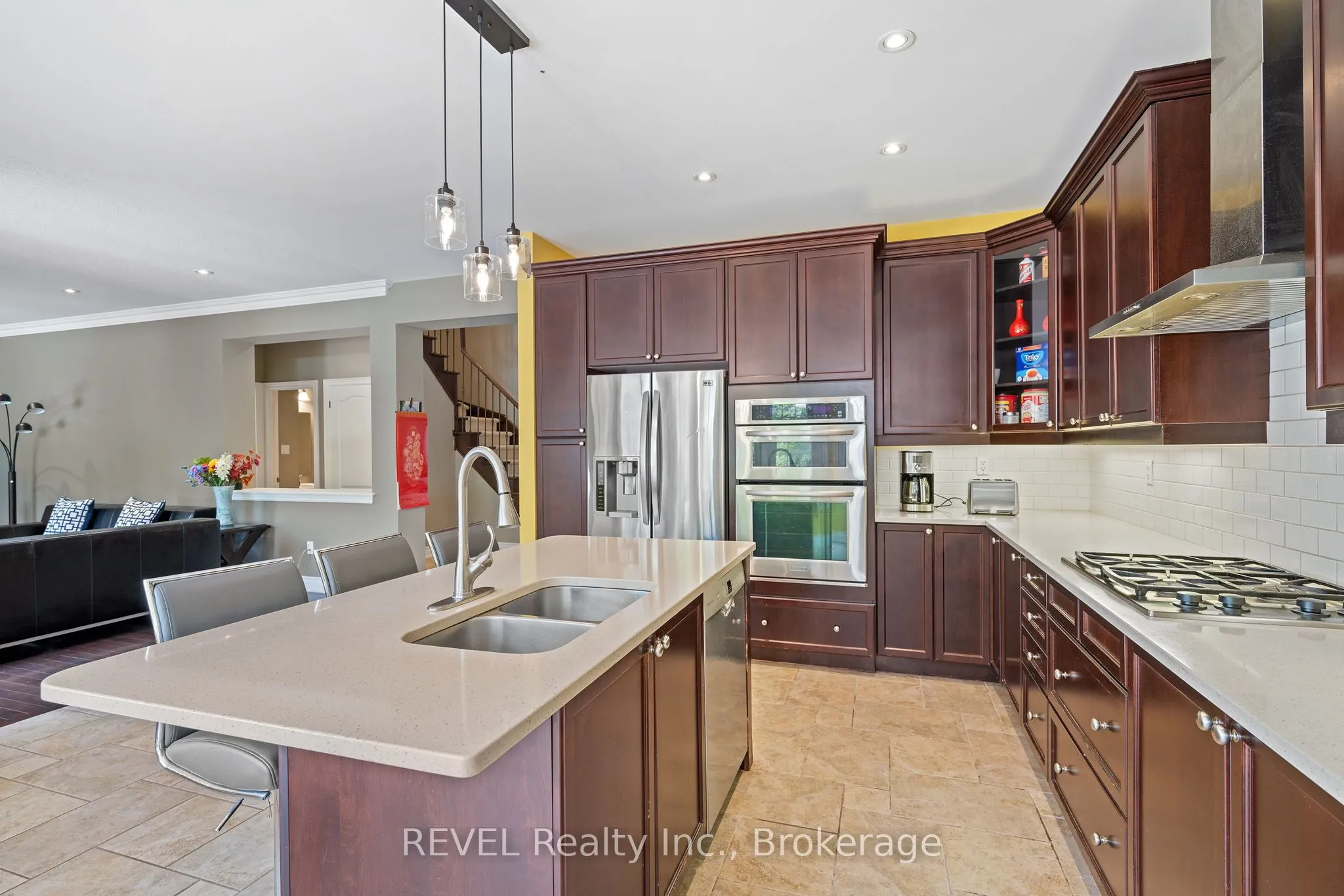 6440 ST. MICHAEL Avenue, ON L2H 0C5