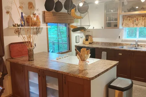 32 McKellar Lake Road, ON P0G 1C0