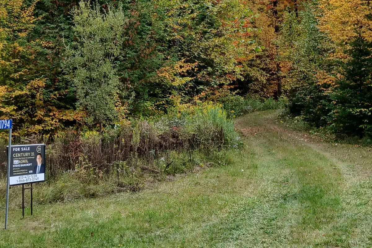 1794 St Ola Road, ON K0L 1W0