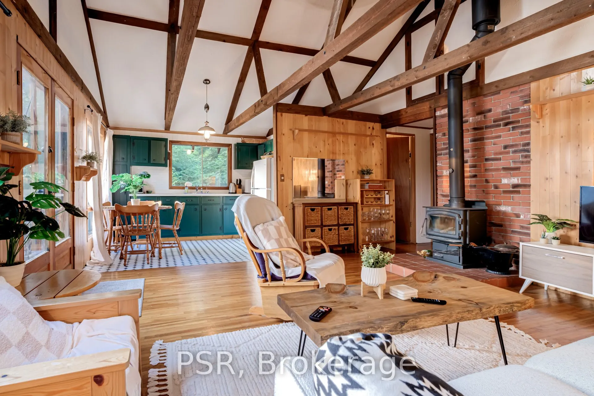 1027 NORTH PINE Drive, ON P0A 1E0