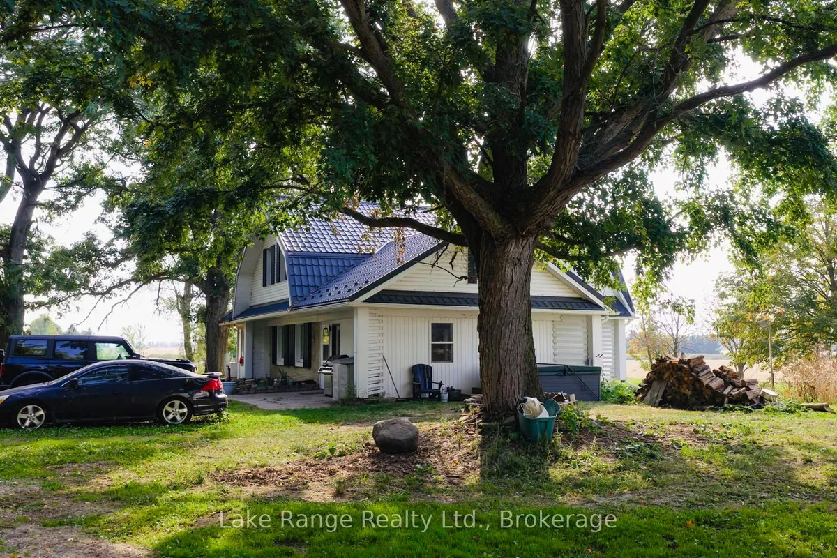 2742 Concession 4 Concession, ON N0G 2R0