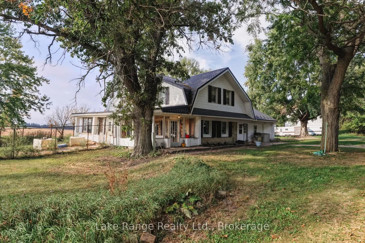 2742 Concession 4 Concession, ON N0G 2R0