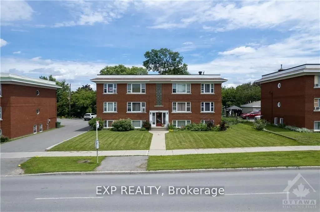 879 Kirkwood Avenue, ON K1Z 5Y3