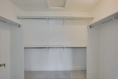 856 Clapham Terrace, ON K2S 2P1