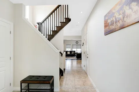 665 Greenhill Avenue, ON L8K 6E2