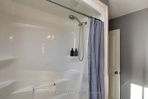 160 WALLACE Avenue, ON L3B 1R5