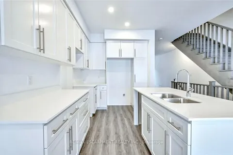 14 Clear Valley Lane, ON L0R 1W0