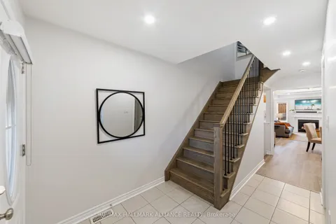 22 Spring Creek Drive, ON L8B 1V7