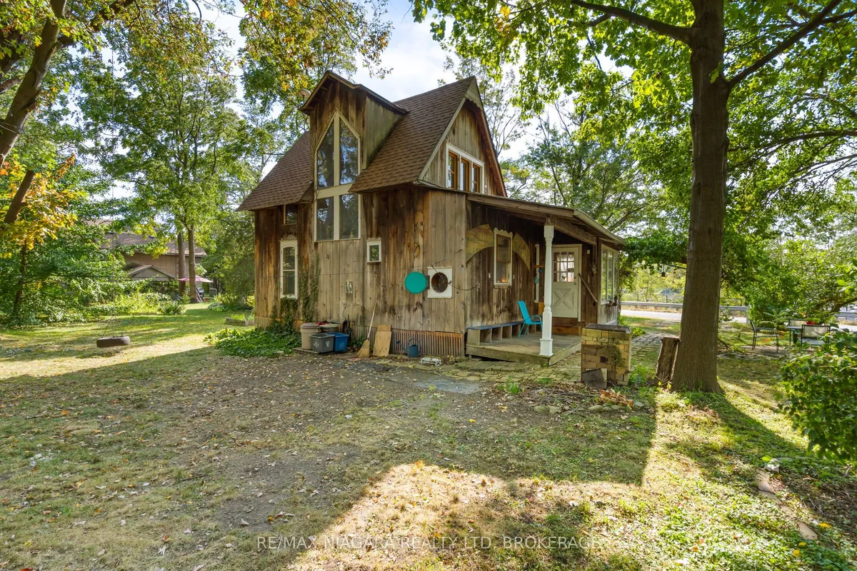 105 Weir Road, ON L3K 2M8