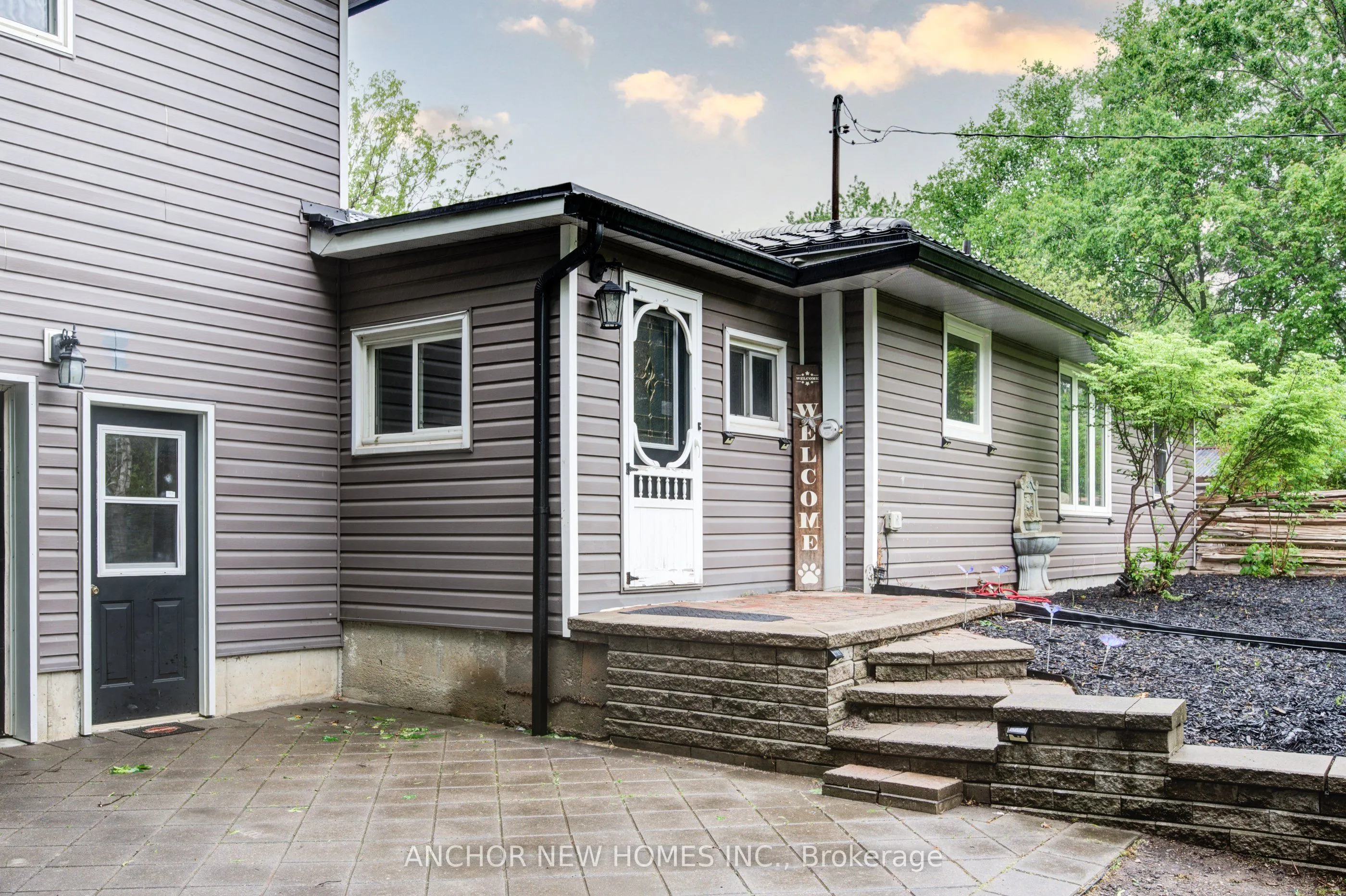 403137 ROBINSON Road, ON N5C 3J7