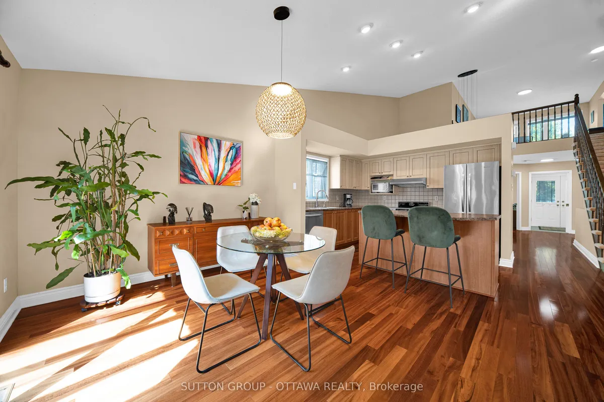 128 Annapolis Circle, ON K1V 1Z3