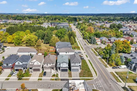 321 Carriage Way, ON N2K 0C2