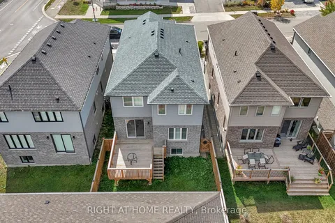 321 Carriage Way, ON N2K 0C2