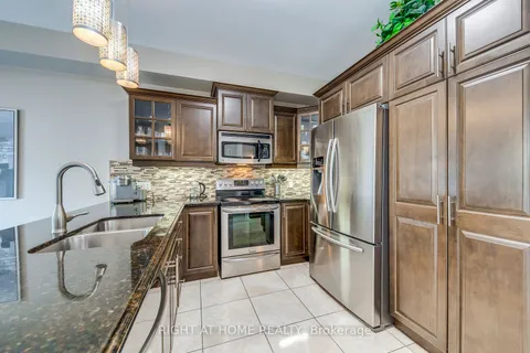 38 Assisi Street, ON L8W 0A5