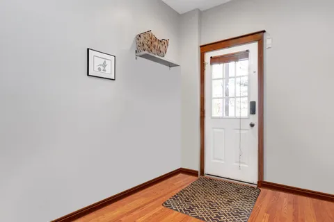 296 Royal Avenue, ON K2A 1T5