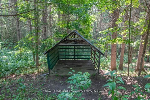 9297 Highway 118 N/A, ON K0M 1J2