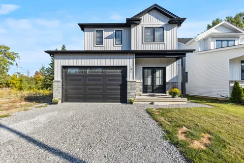 181 Hodgkins Avenue, ON L2V 0M6