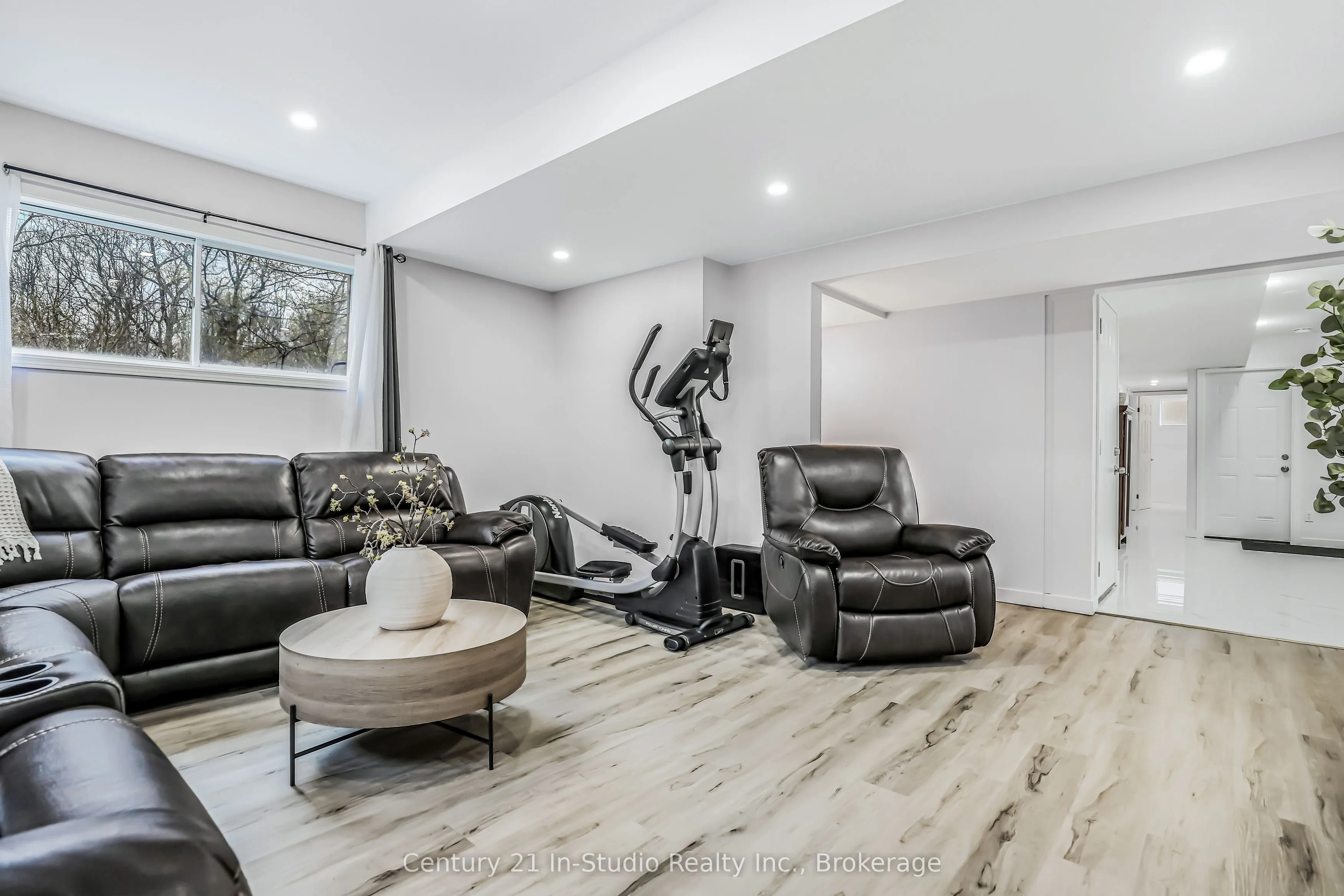 550 McNabb Street, ON N0H 2L0