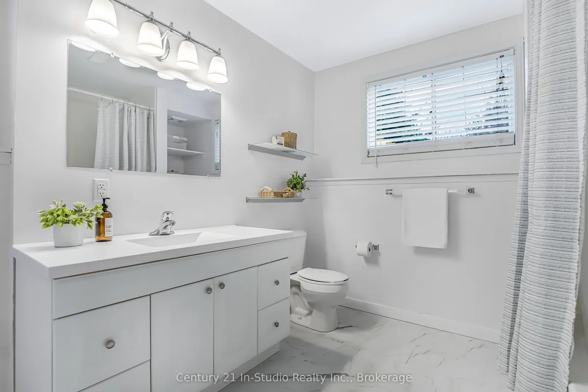 550 McNabb Street, ON N0H 2L0