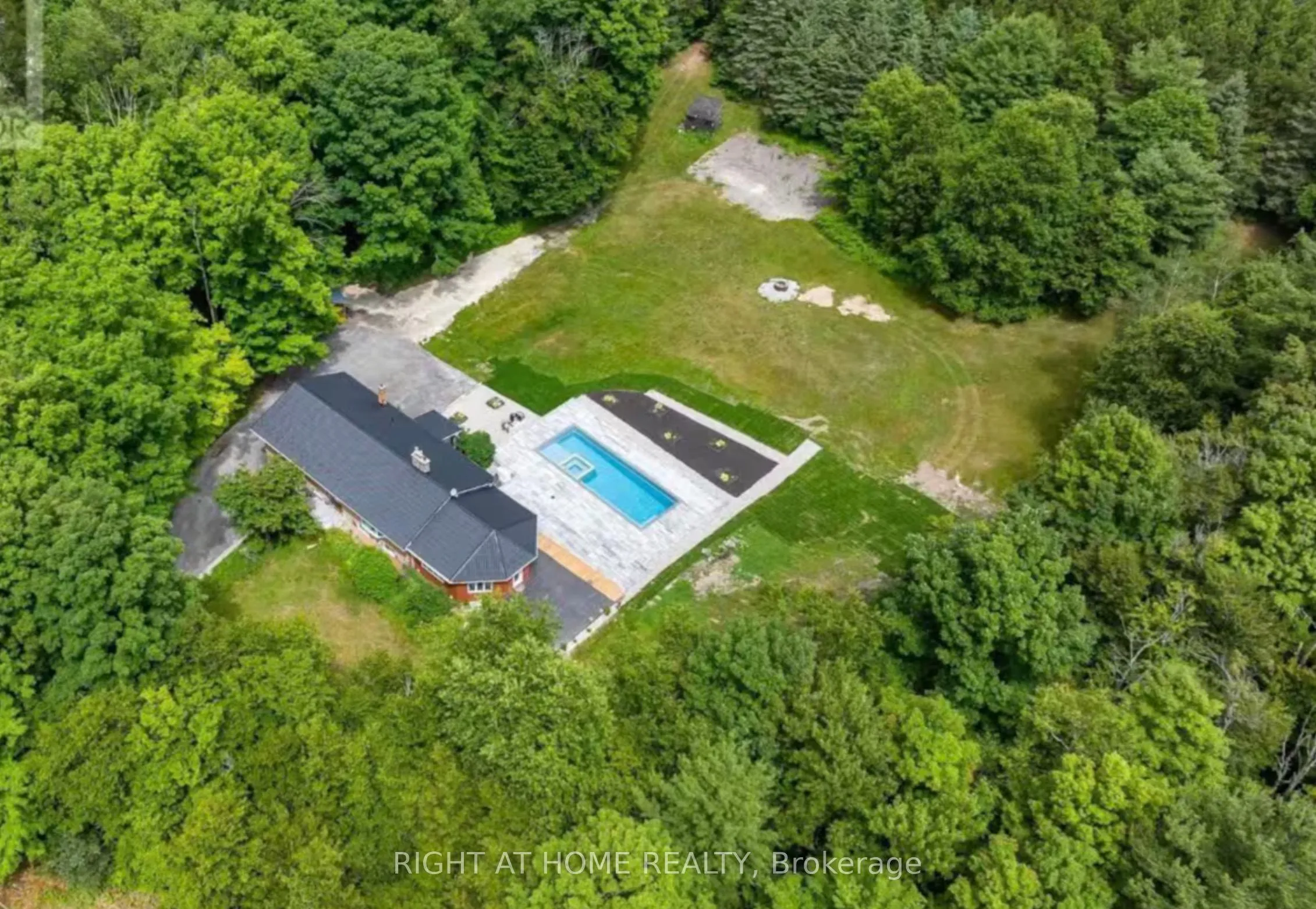 938335 Airport Road, ON L0N 1M0