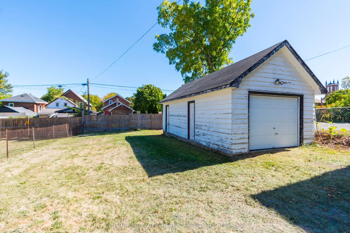 23 Howard Street, ON K8P 3T1