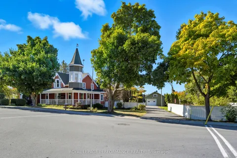 8 JOHN Street, ON K0B 1K0