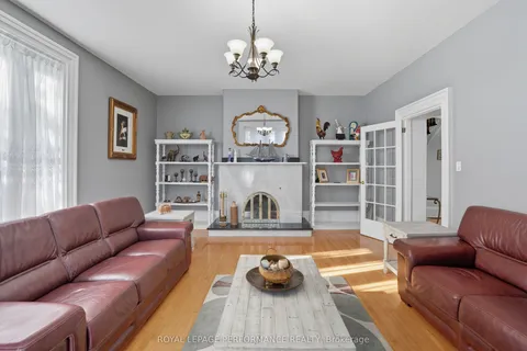 8 JOHN Street, ON K0B 1K0