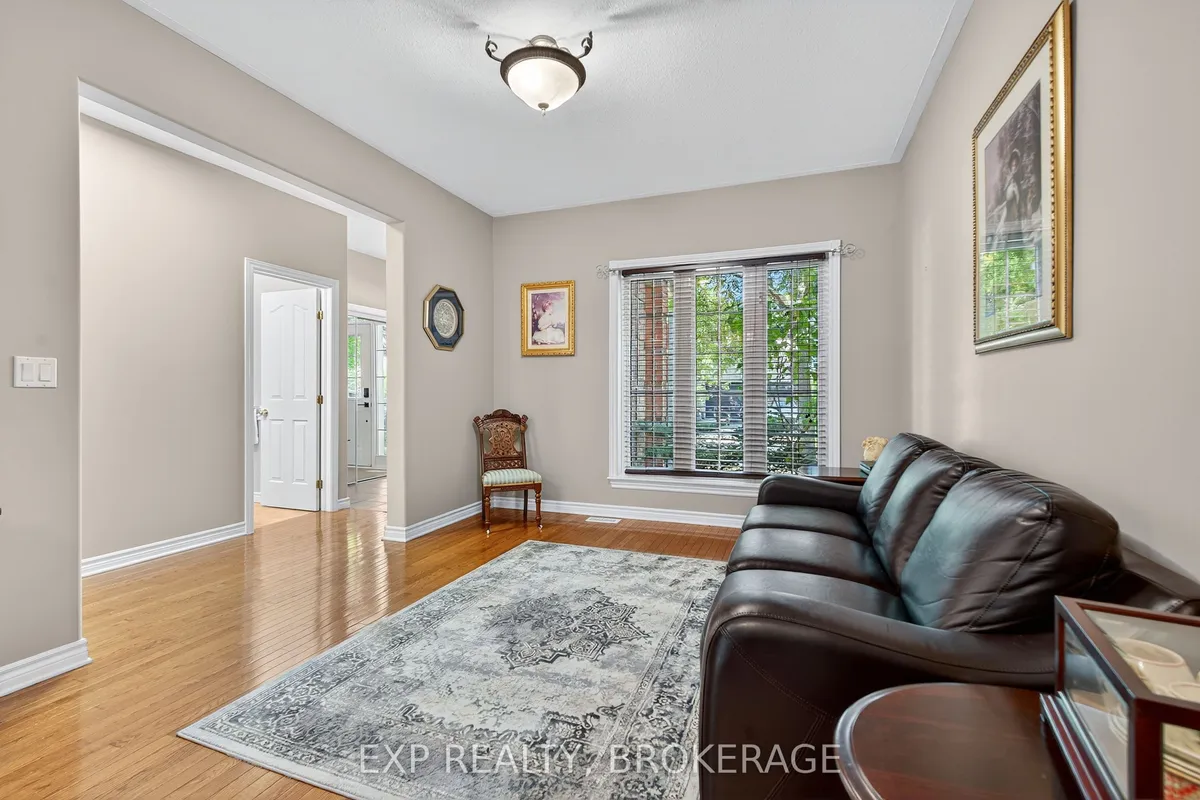 230 HONEYWOOD Avenue, ON K7K 7L4