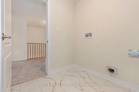 132 Eastbridge Avenue, ON L3B 0M4