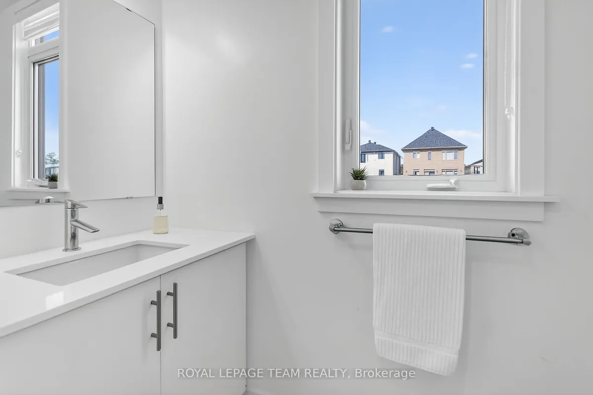 337 Ibanez Walk, ON K1T 0V8