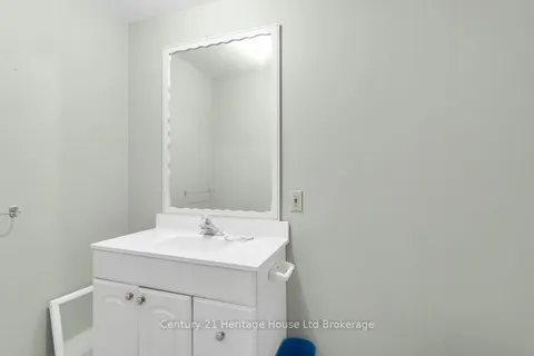 5 Thomas Avenue, ON N4G 5K8