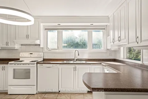 99 Queensline Drive, ON K2H 7J6