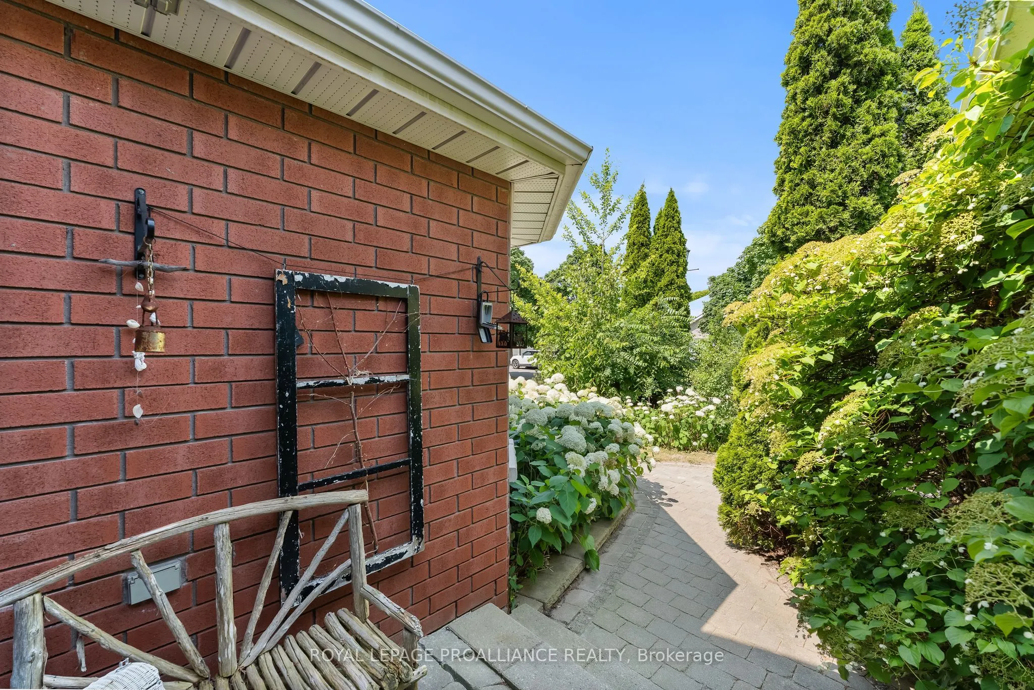 273 Parkview Hills Drive, ON K9A 5S3