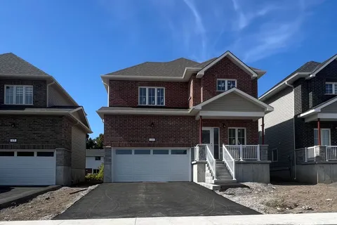19 Bradden Crescent, ON K8N 0T8