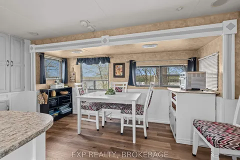 9 GLENFORD Lane, ON K0H 1T0